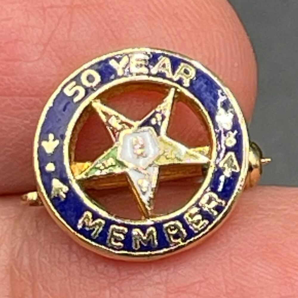 Order of the Eastern Star Lapel Pin 50 Year Member Vtg Gold Tone 1/2" Fraternal